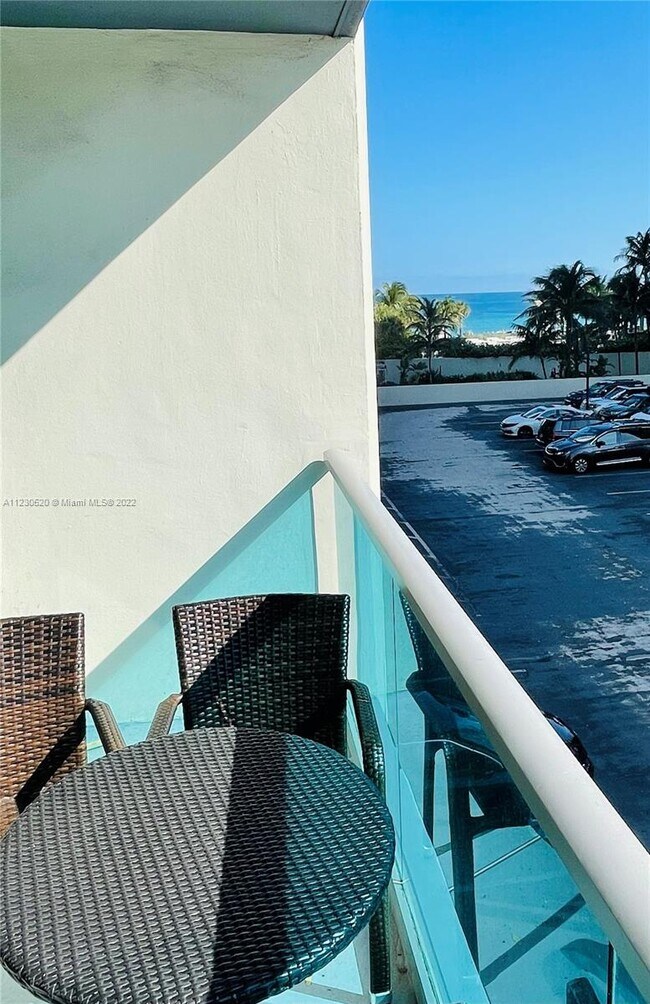 Building Photo - 4001 S Ocean Dr