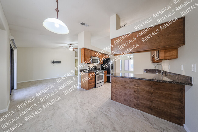 Building Photo - 8768 W Berridge Ln