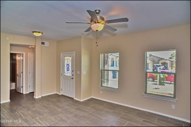 Building Photo - 452 Isaias Ave.