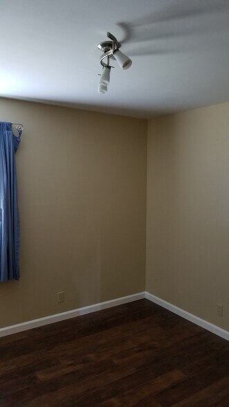Building Photo - 1741 Lahoud Dr