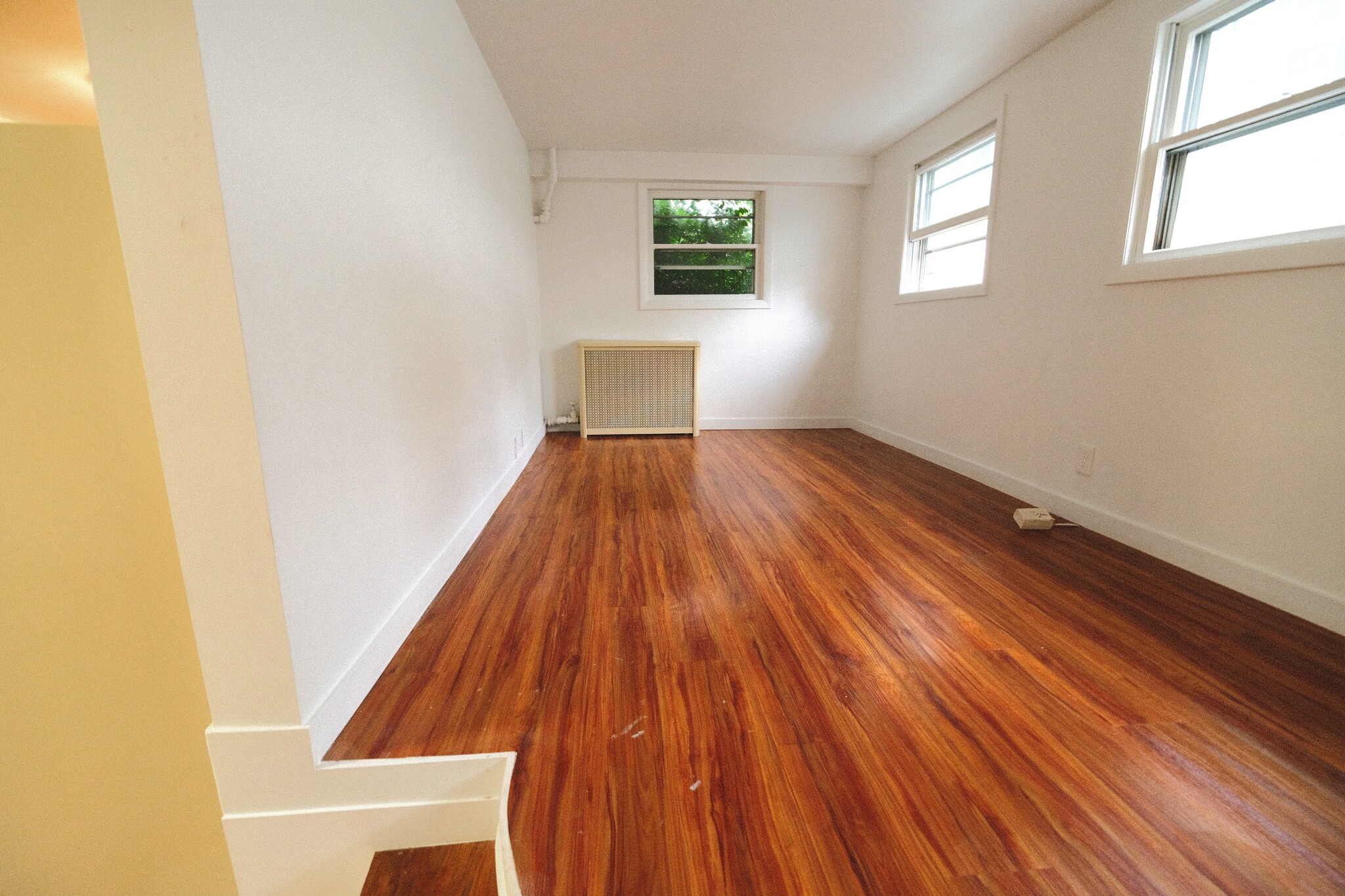 Building Photo - 56 Pleasant St