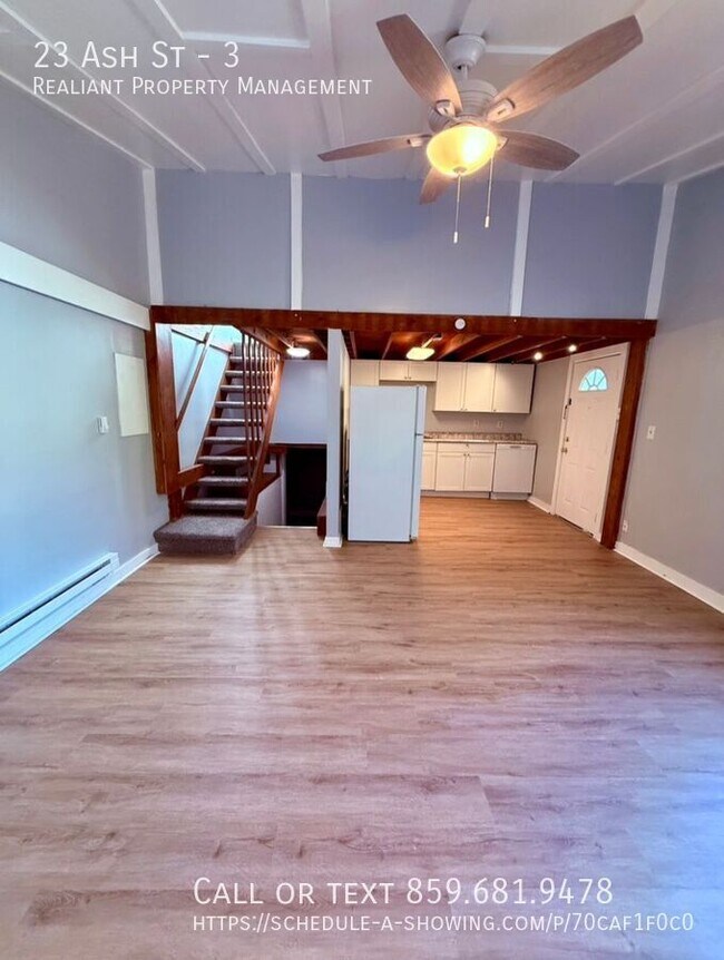 Building Photo - 23 Ash St