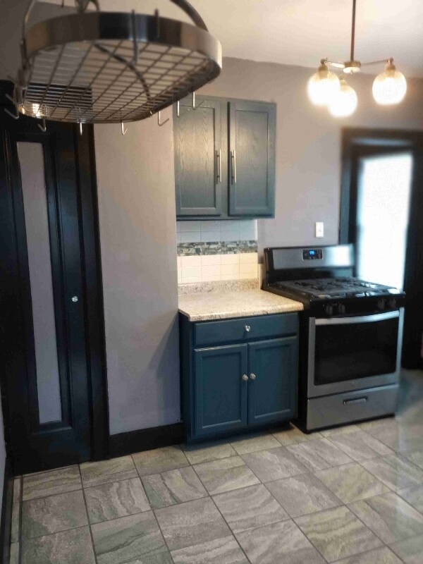 Building Photo - 11641 Mansfield St