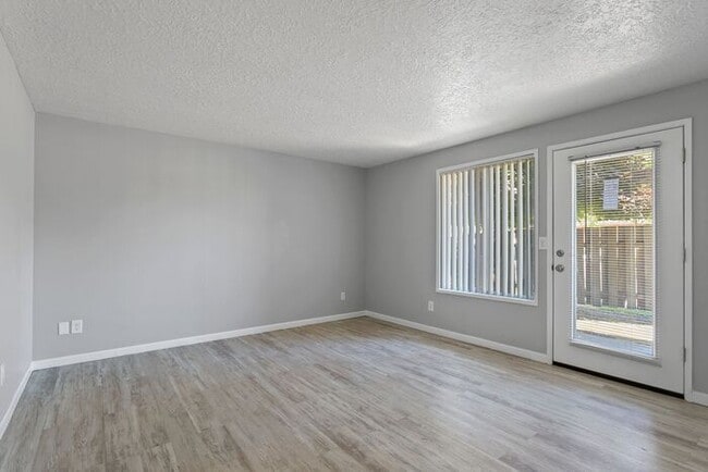 Building Photo - 2 bedroom unit. Pets OK! Lots of upgrades!...