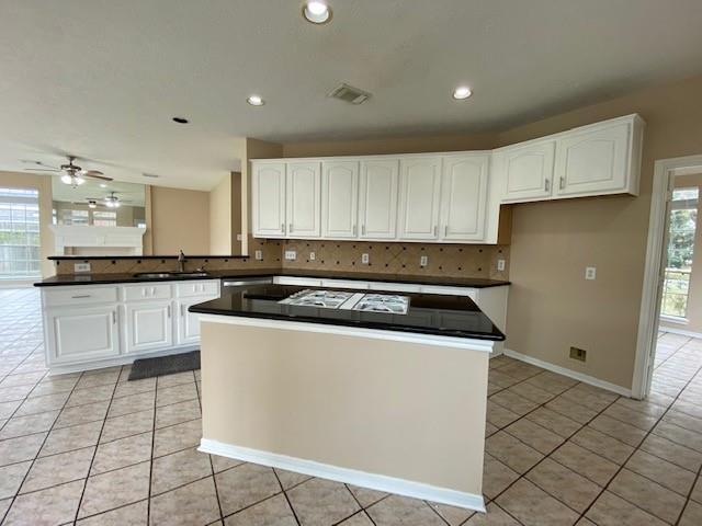 Building Photo - 4407 Magnolia Ln