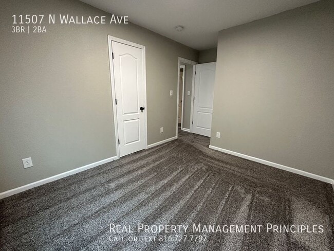 Building Photo - 11507 N Wallace Ave