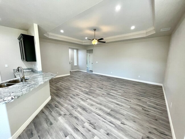 Building Photo - Beautiful 2024 Built 3 Bedroom 2 Bath Home...