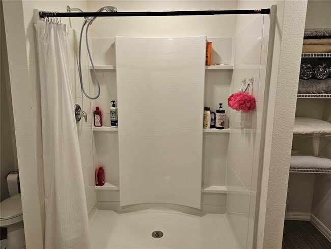 Building Photo - 32 Ramrock Ln