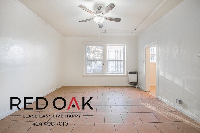 Building Photo - 1000 S Grand View St