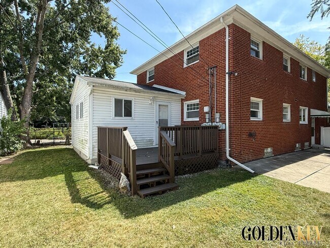Building Photo - 2082-2084 Vernier