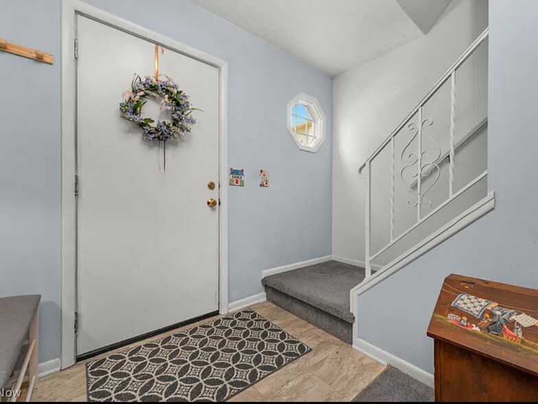 Building Photo - 4312 Hyde Park