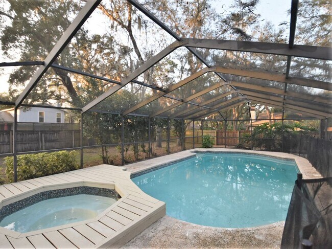 Building Photo - 3906 Sabal Palm Ct