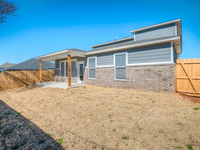 Building Photo - Beautiful New Construction Home in Edmond/...