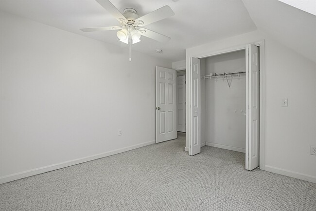 Building Photo - 55 Arrowwood Dr