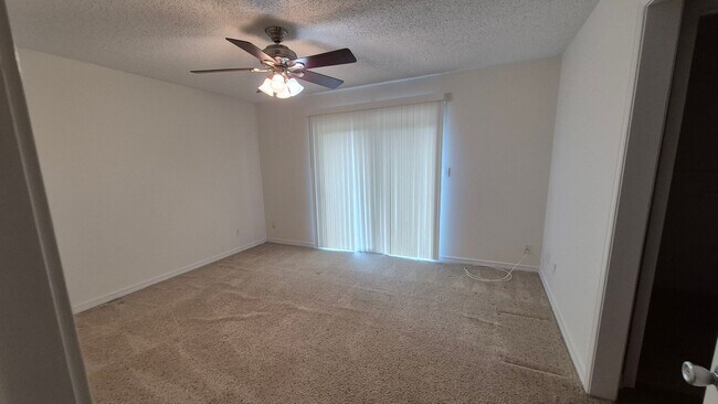 Building Photo - 7884 Bay Meadows Dr