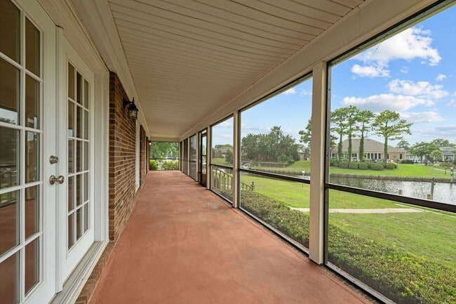 Building Photo - Private Dock Waterfront! Beautiful 3BR/2BA Gem in Fairfield Harbour!