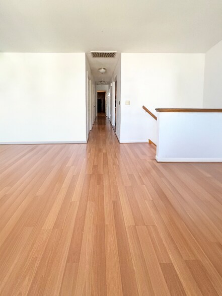 Building Photo - 85 Grieco Dr