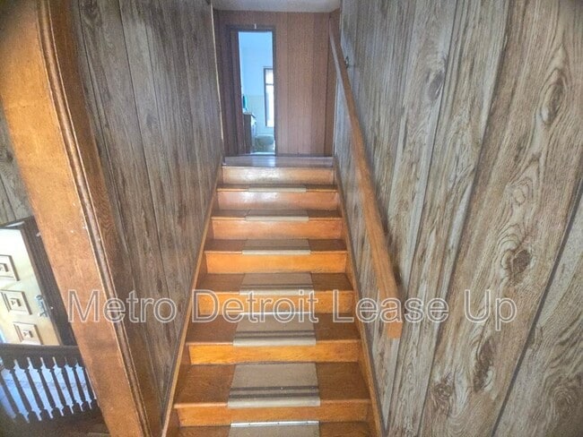 Building Photo - 3759 Columbus St