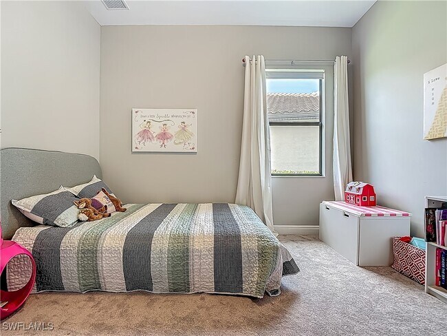 Building Photo - 4524 Tamarind Way