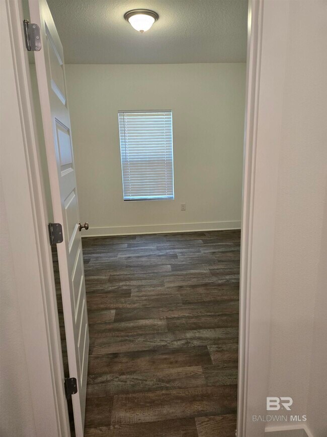 Building Photo - 14746 Dayton Cir