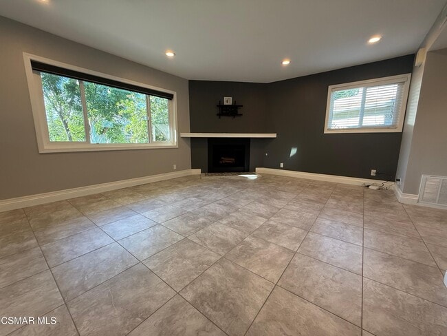 Building Photo - 748 Masterson Dr