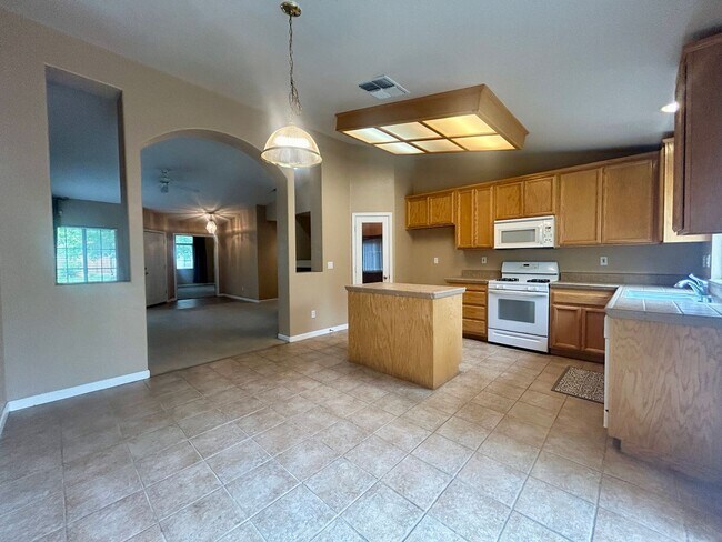 Building Photo - 9871 Tarzo Way