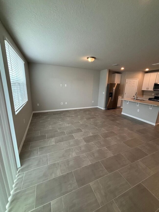 Building Photo - 431 Legacy Lp