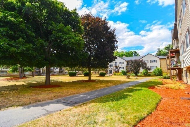 Building Photo - 353 Pawtucket Blvd