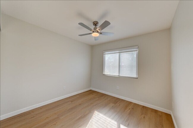 Building Photo - 11370 Travis Pl