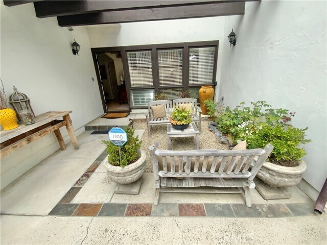 Building Photo - 611 Orchid Ave