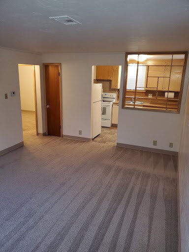 Living Room - 3260 Mohawk St