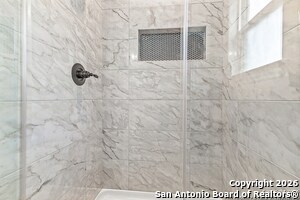 Building Photo - 507 Linden Ave