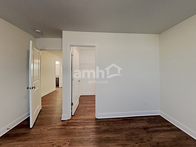 Building Photo - 4832 Chutney Dr