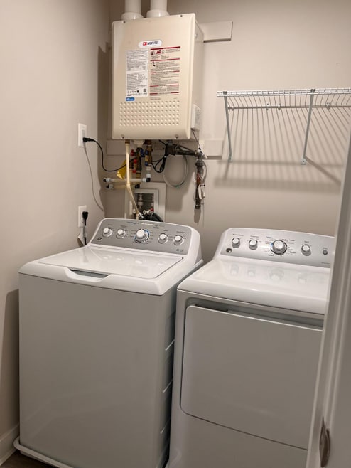 Building Photo - 304 Theodora Way