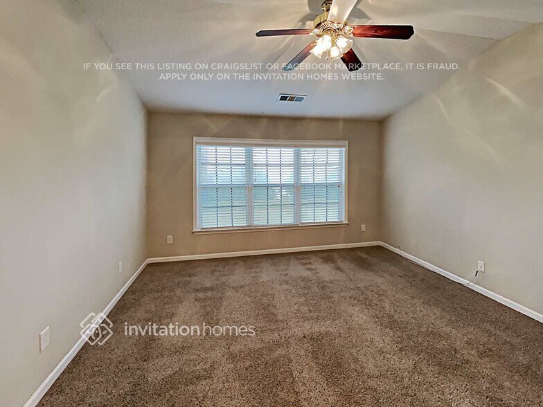 Building Photo - 172 Wallnut Hall Cir