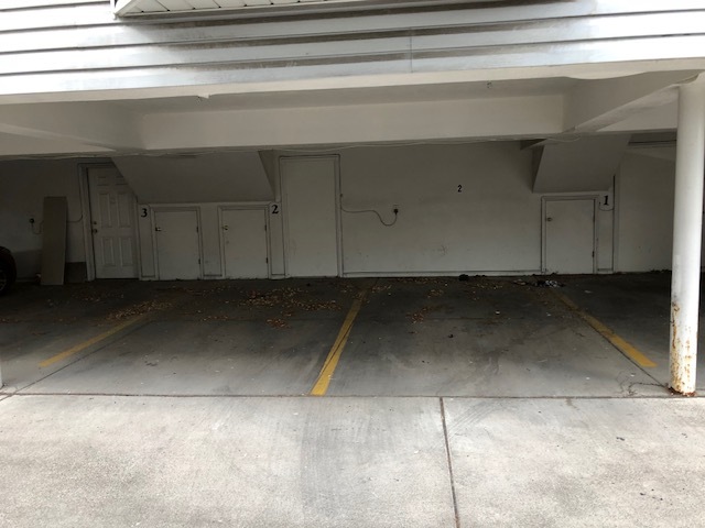 Covered Parking - 885 E 350 N