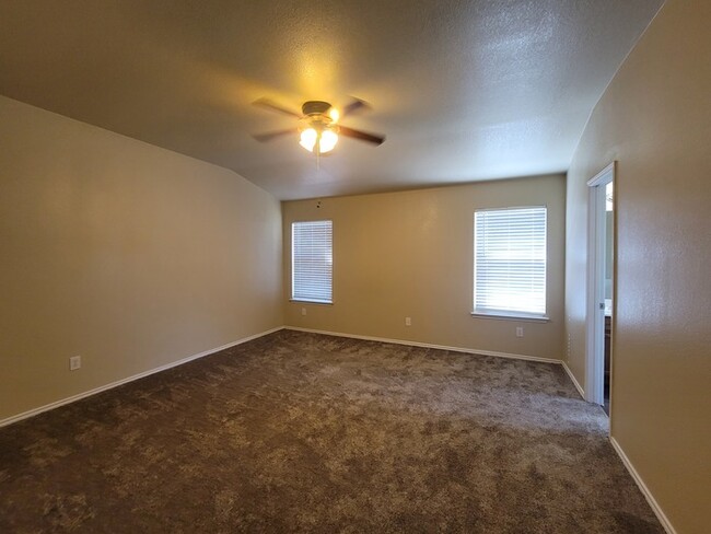 Building Photo - Stunning 3/2/2 in Forney Ready for move in