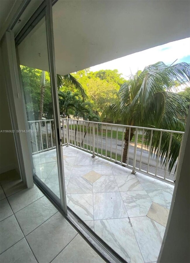 Building Photo - 1805 Sans Souci Blvd