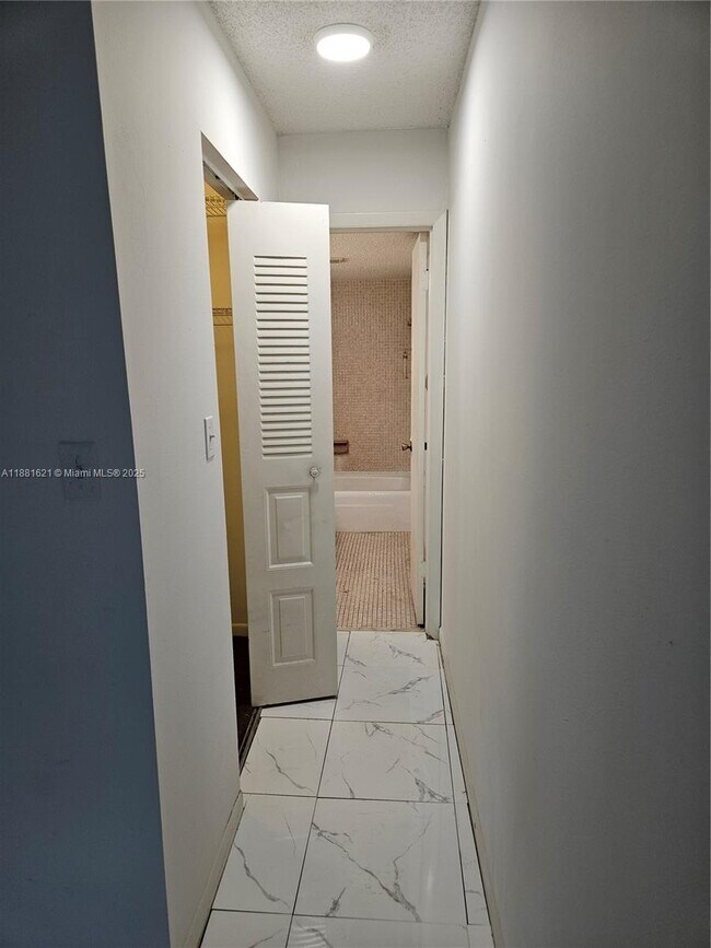 Building Photo - 11131 Royal Palm Blvd