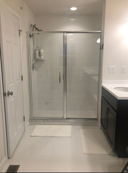 Building Photo - 314 Ridgewood Dr