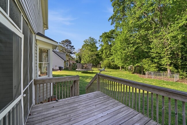 Building Photo - Spacious 4BR with Beautiful Backyard Retreat!