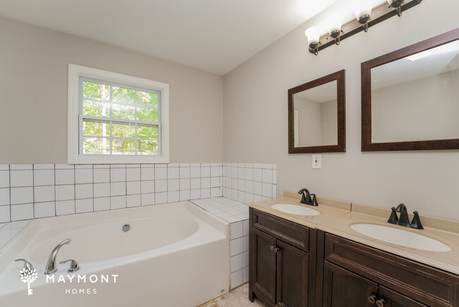 Building Photo - 7627 Fielder Rd