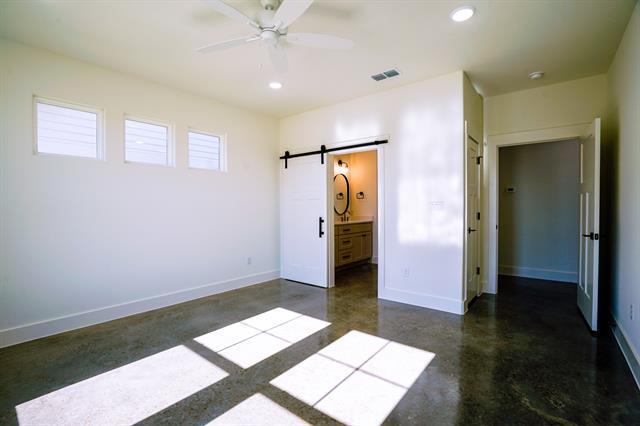 Building Photo - 108 Cardinal Wds