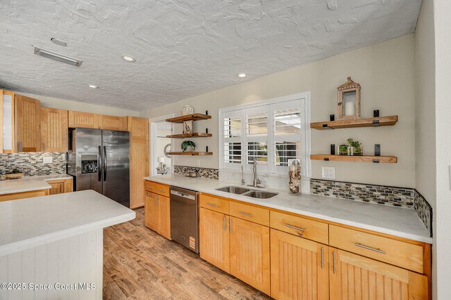 Building Photo - 458 Sandpiper Dr