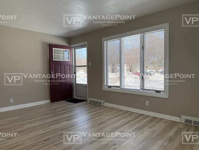 Building Photo - 1655 9th St