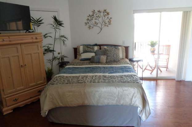 Building Photo - 10015 Perfect Dr