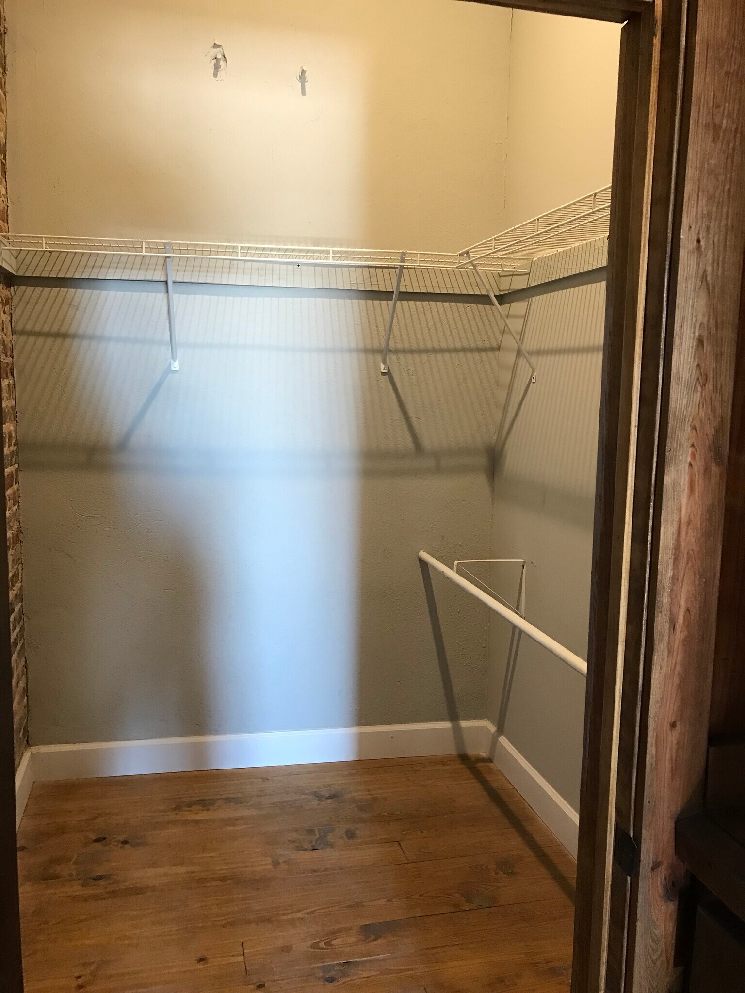 Huge walk in closets - 558 St Francis St