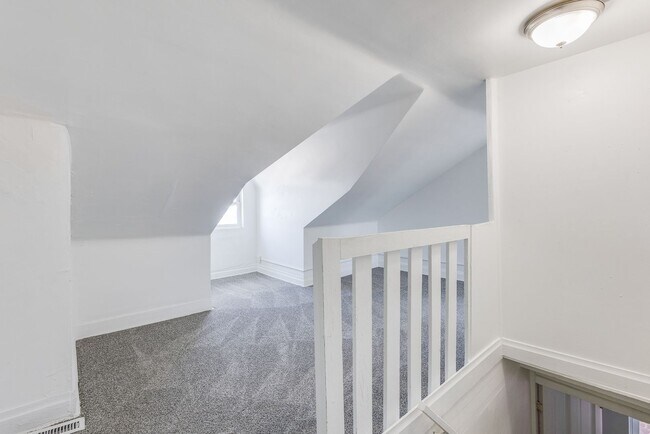 Building Photo - 2120 Salisbury St