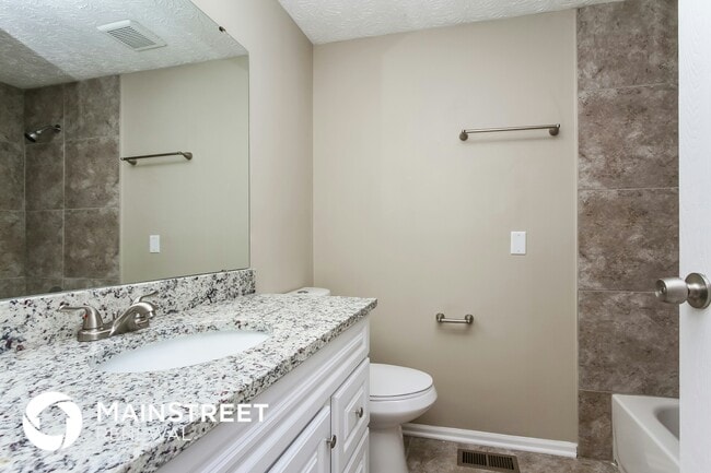Building Photo - 5678 Colonist Cir
