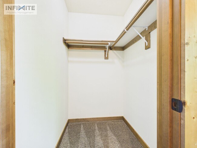 Building Photo - 2767 Fen Way